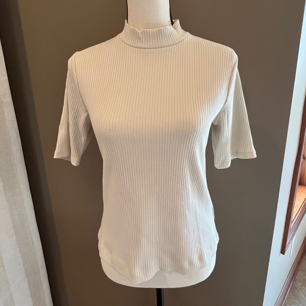 Women's Old Navy Ribbed Mock-neck Cream Top, Short Sleeve, Size Large Petite